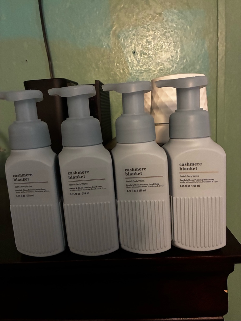 Bath & Body Works Cashmere Blanket Foam Hand Soap -  (4)